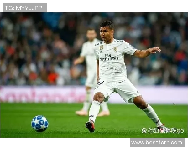 大力王足球球星的成长轨迹与足球技艺全面解析 大力王足球球星的成长轨迹与足球技艺全面解析