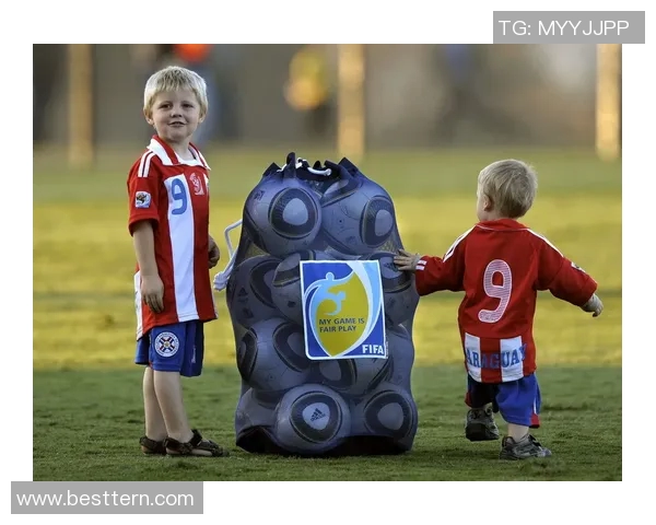 匈牙利足球传奇球星回顾与现状分析:从佩尔卡到萨拉伊的精彩历程 匈牙利足球传奇球星回顾与现状分析:从佩尔卡到萨拉伊的精彩历程